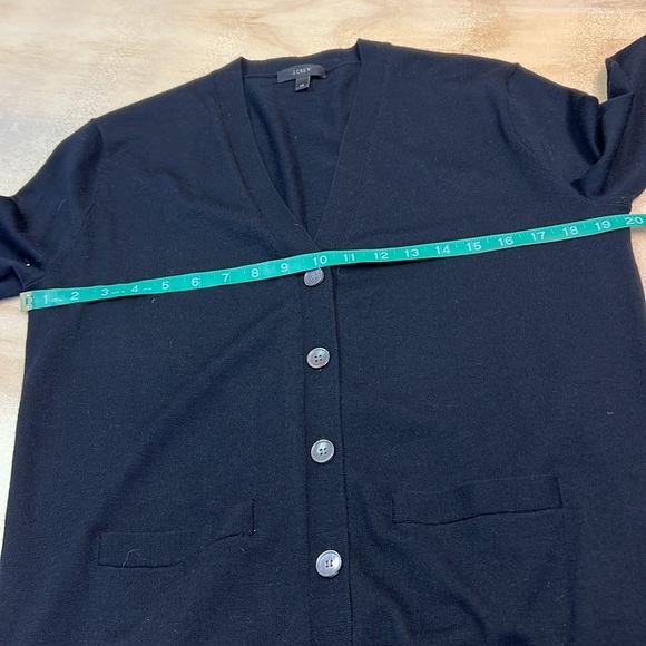 J.Crew Women’s Front Button-Down 100% Wool Black Cardigan Sweater Size XS - Picture 7 of 10